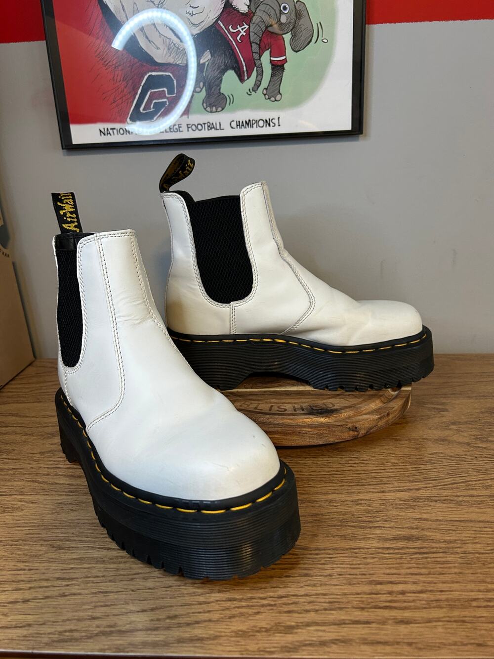 Dr Martens White 2796 Quad size 7/EU 38